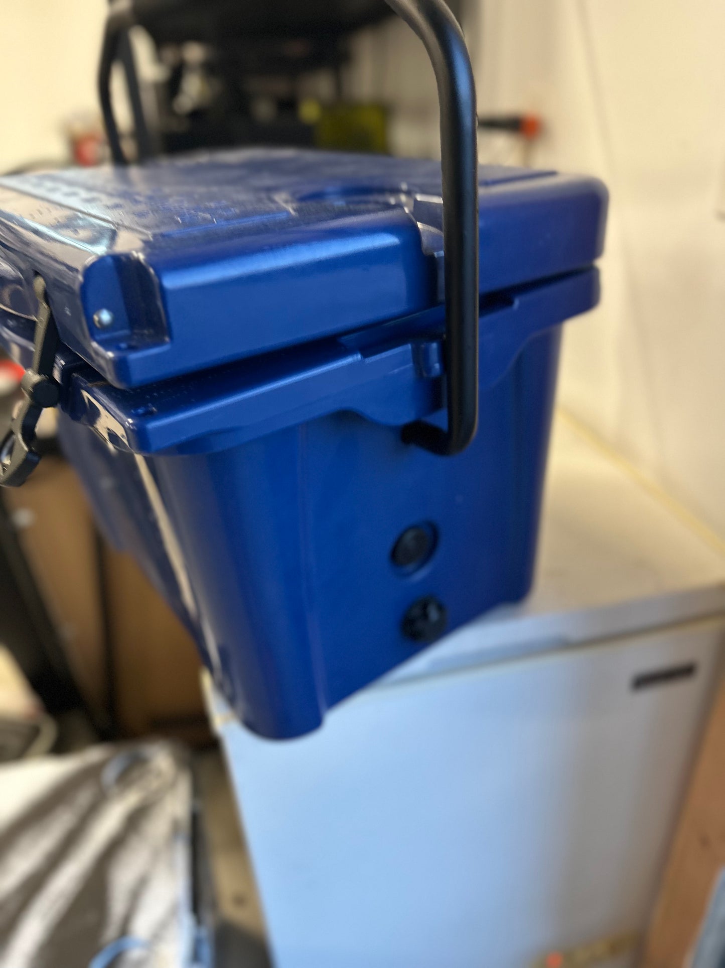 Cubix Outdoor Viva Series 25-Quart Cooler-Blue (Almost New!)