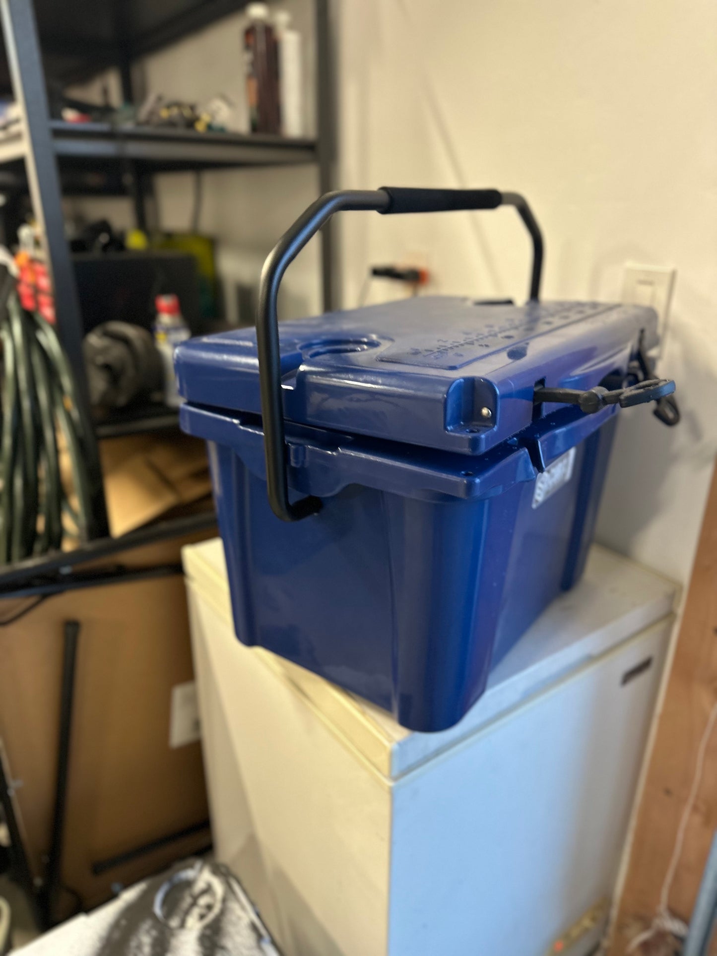 Cubix Outdoor Viva Series 25-Quart Cooler-Blue (Almost New!)