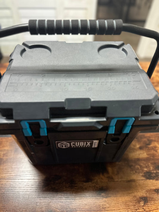 OUTLET - 10 Quart QuadraX Cooler - Rotomolded -Gloss Black